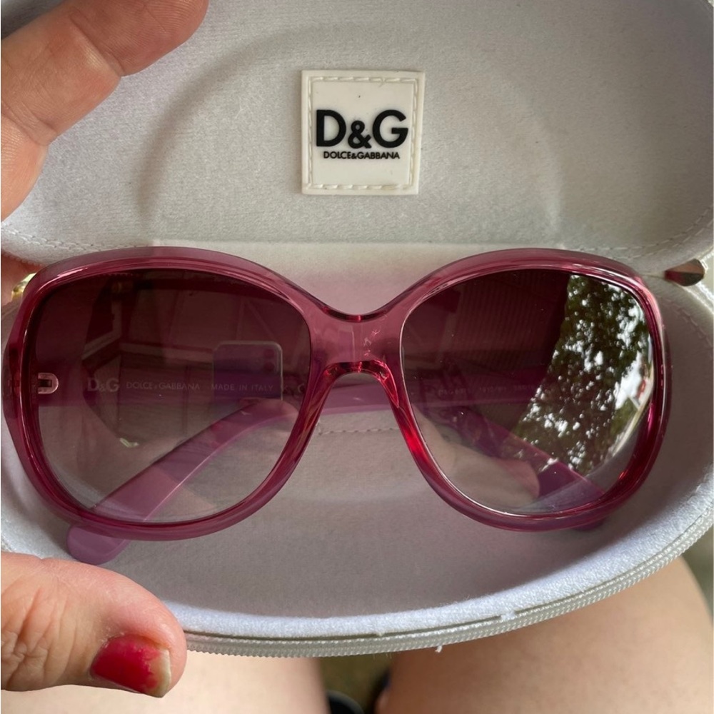 Dolce and Gabbana Ladies Sunglasses 
D&G 8075. 1912/8H 58016 135 2N